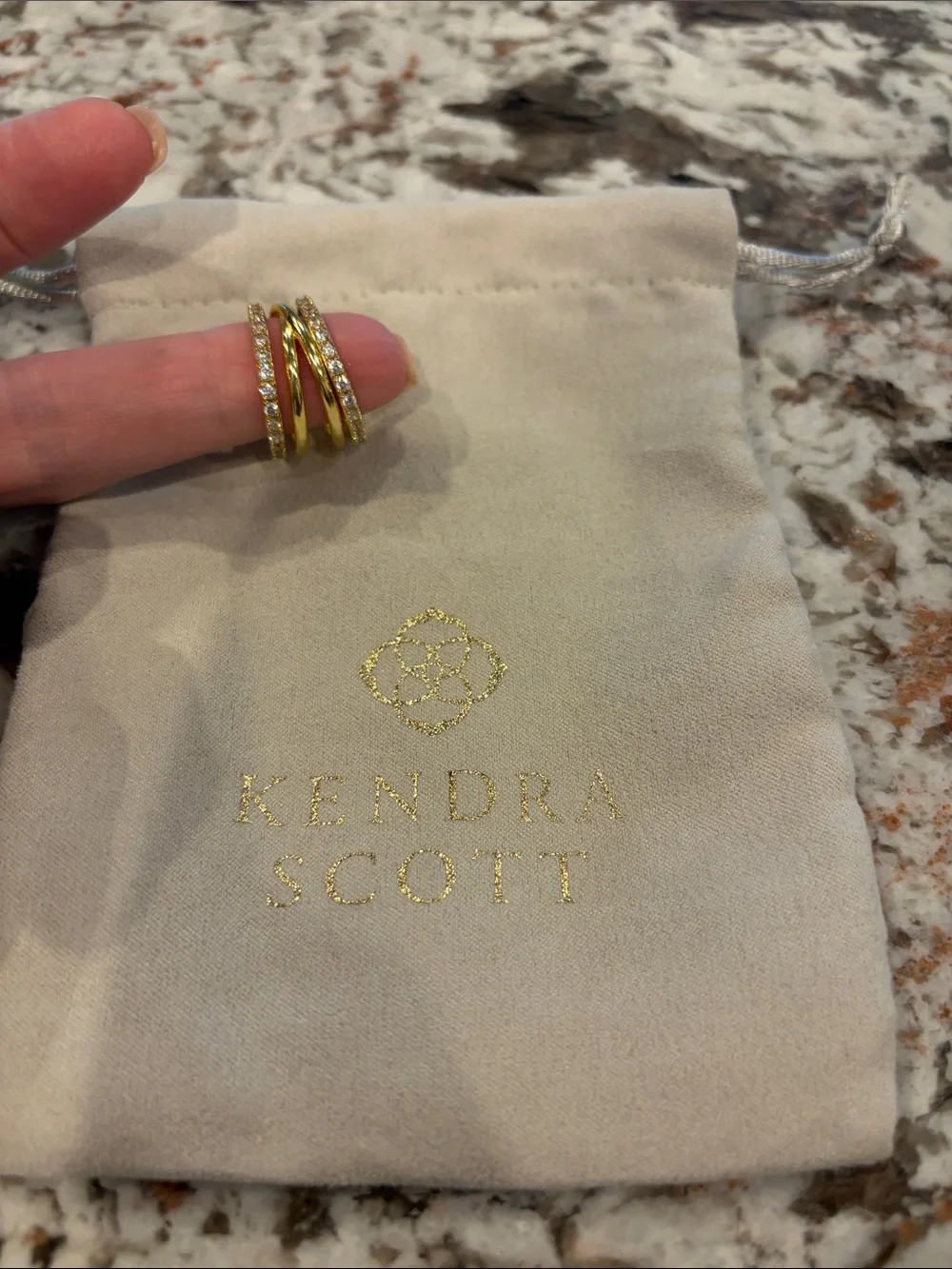 Kendra Scott Gold Livy Ring Set size 7. New just bought the wrong size.